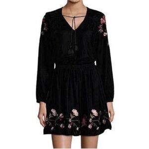 a.n.a Black Velvet Floral Embroidered Long Sleeve Boho Dress Medium